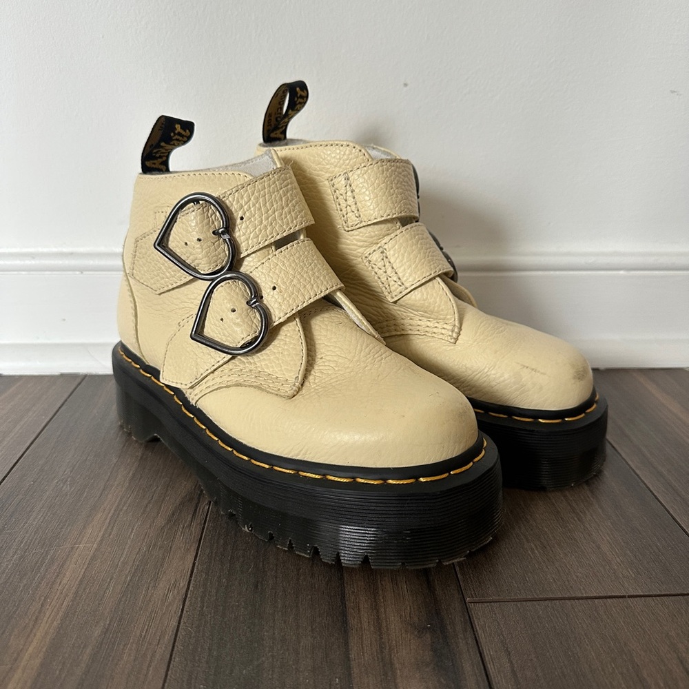 Doc martens Cream off white leather Devon heart Platform Boots